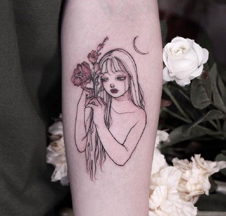 点击大图看下一张：手臂上的小姑娘：国外纹身师的小女孩纹身作品图案