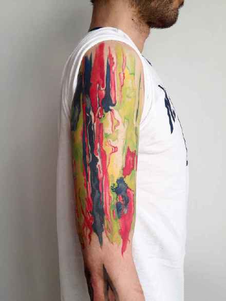点击大图看下一张：纽约纹身艺术家的一组彩色创意纹身图案欣赏