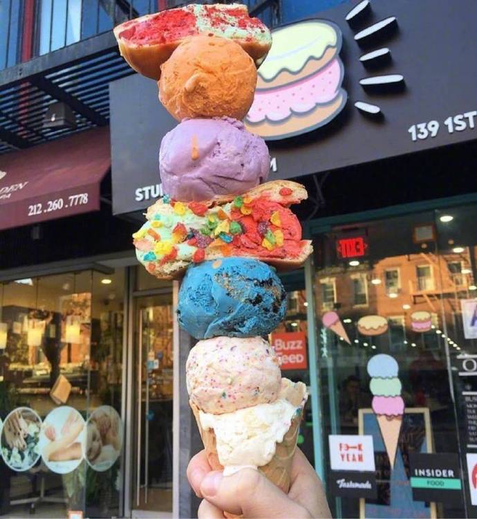 点击大图看下一张：入口即化的五彩冰淇淋