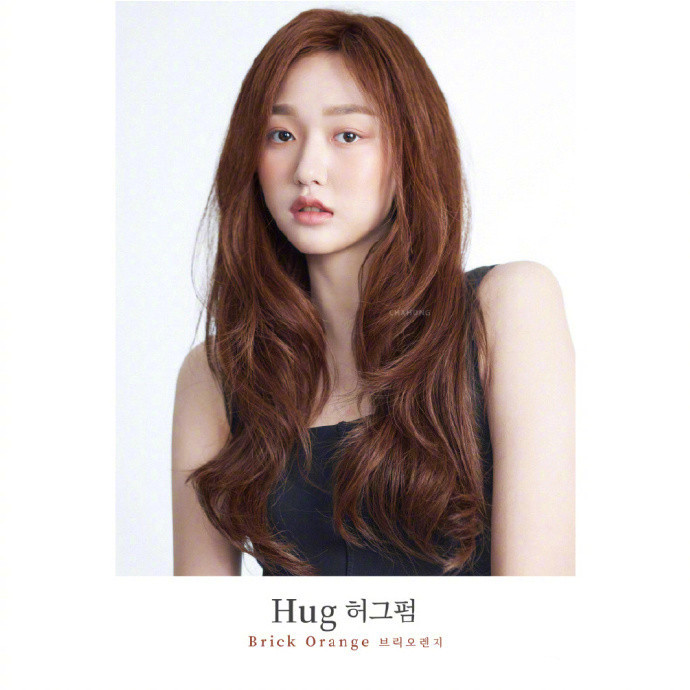 点击大图看下一张：女生韩式长发发色及发型图片