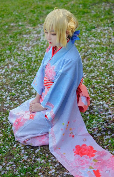 点击大图看下一张：软玉温香的日本和服cosplay图片
