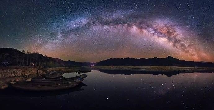 点击大图看下一张：一定要和喜欢的人去泸沽湖看浪漫的星空