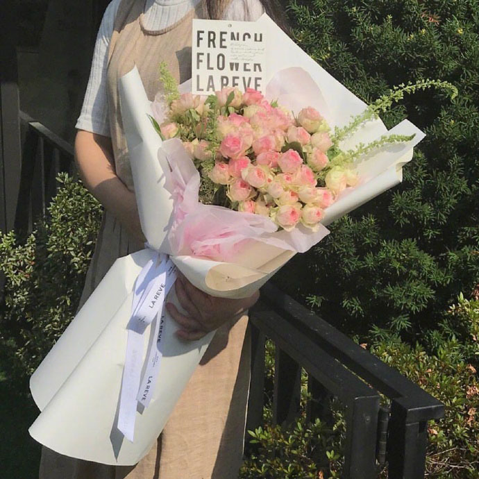 点击大图看下一张:精致的花束总是能让人心情愉悦