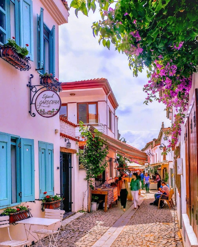 点击大图看下一张：土耳其的大街小巷美如童话