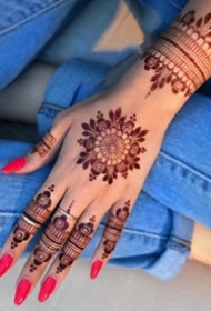 印度Henna汉娜手绘纹身作品图案欣赏