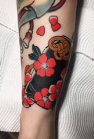 日式风格的一组红色调传统小纹身图案欣赏