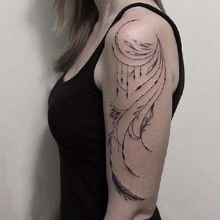 点击大图看下一张：很漂亮的手臂适合的点刺花蔓纹身作品图案