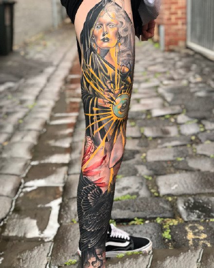 点击大图看下一张：欧美花腿纹身：欧美风格的一组9张花腿纹身图案