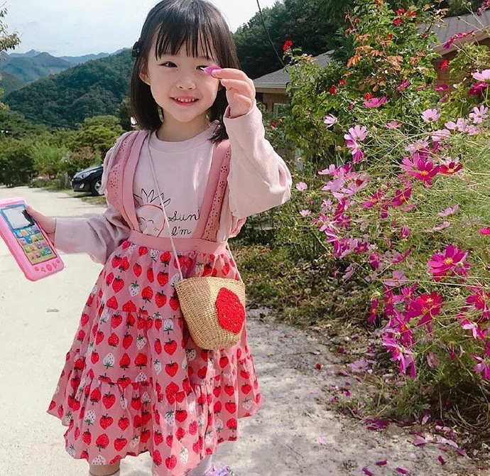 点击大图看下一张：14年超可爱的韩国小麻豆拍摄图片欣赏