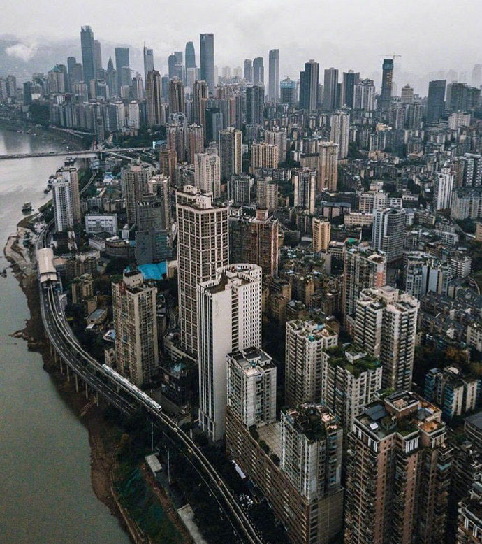 点击大图看下一张：重庆就像3D一样的城市风景航拍图
