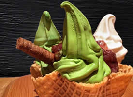 绿油油的抹茶冰淇淋图片欣赏