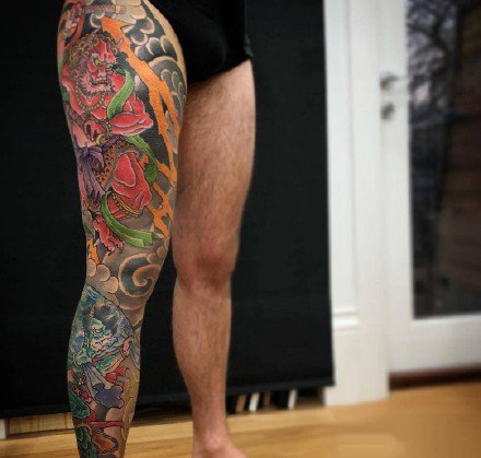 点击大图看下一张：传统花腿:一组传统风格的花腿纹身图案9张