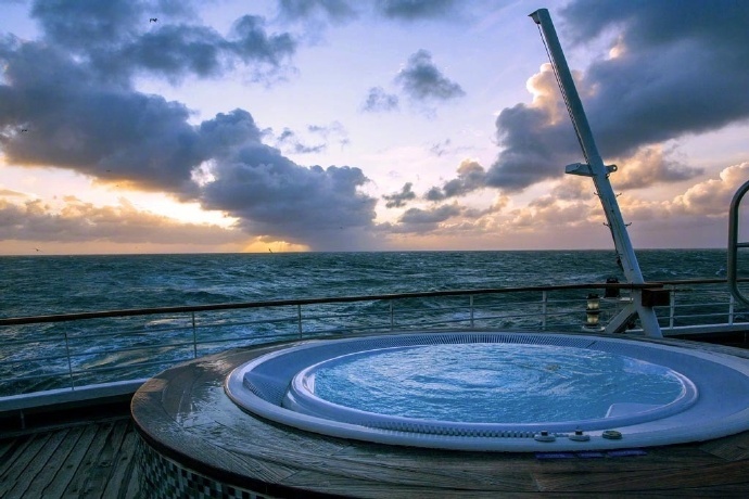 点击大图看下一张：想和喜欢的人一起在爱尔兰海看美丽的日出