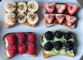 水果面包搭配的营养减脂早餐