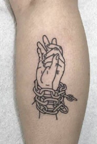 9张两只手握在一起的牵手纹身图案欣赏