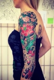 传统的一组霸气花卉大花臂纹身图案欣赏