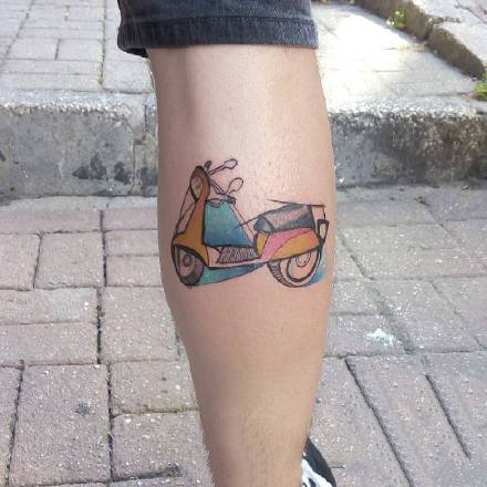 点击大图看下一张：涂鸦风格的野兽派童趣小图纹身图片