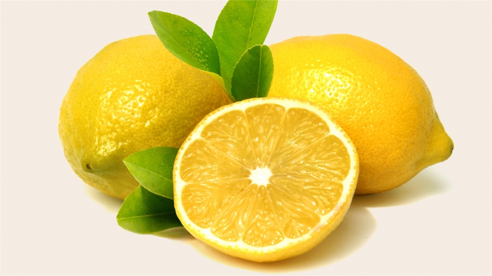 点击大图看下一张：清爽的黄色绿色柠檬图片欣赏