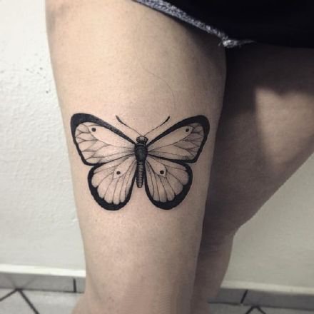 点击大图看下一张：女孩子很喜欢的一组蝴蝶纹身图案9张
