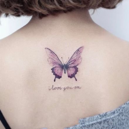 点击大图看下一张：女孩子很喜欢的一组蝴蝶纹身图案9张