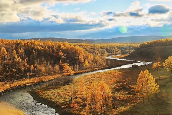 点击大图看下一张：呼伦贝尔的秋天美景图片欣赏