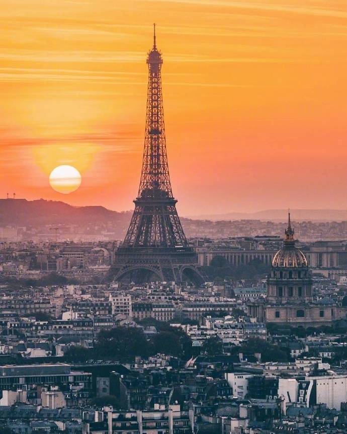点击大图看下一张：巴黎的黄昏真是是特别美
