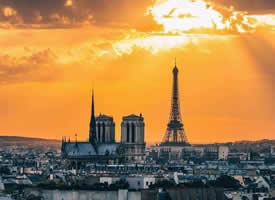 巴黎的黄昏真是是特别美
