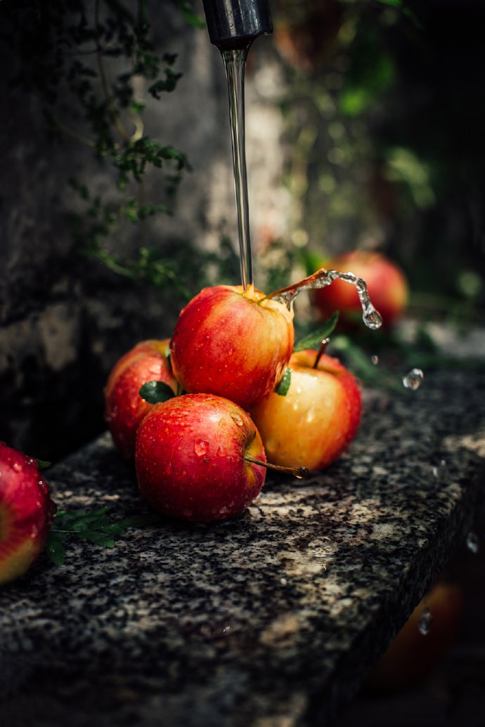 点击大图看下一张：一组森系风格感-甜甜的苹果图片