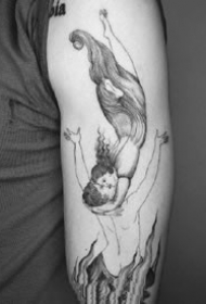 一组黑灰色的个性纹身作品图案