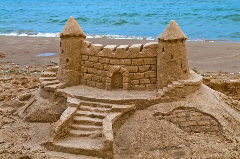 点击大图看下一张：创意沙雕城堡图片