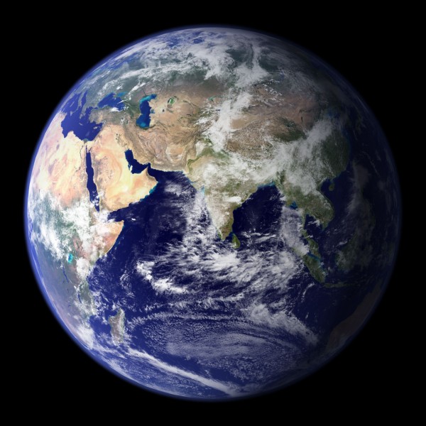 点击大图看下一张：蓝色的地球图片