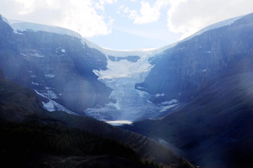 点击大图看下一张：壮美冰川图片