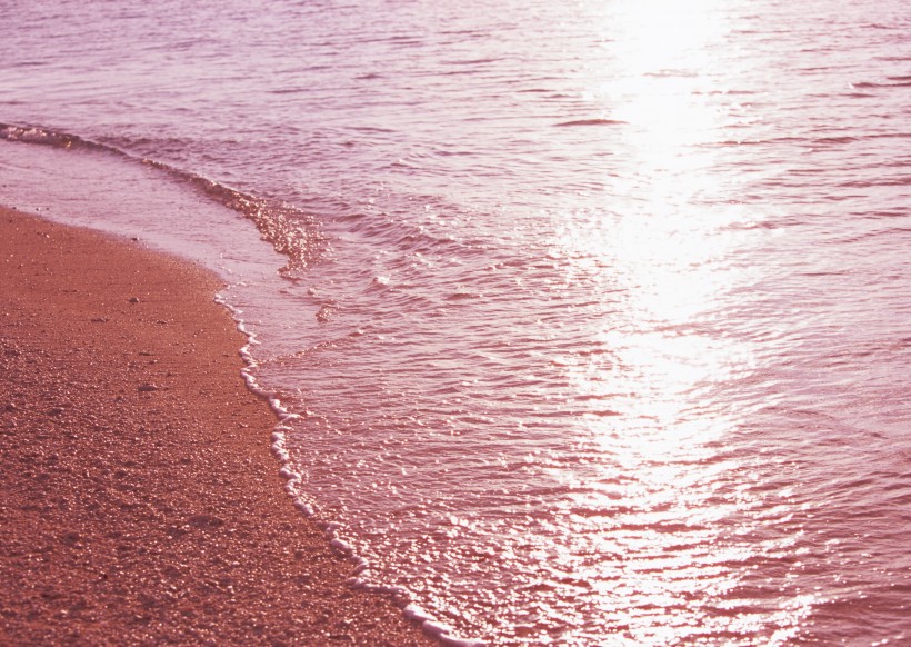 点击大图看下一张：海边落日唯美紫霞图片