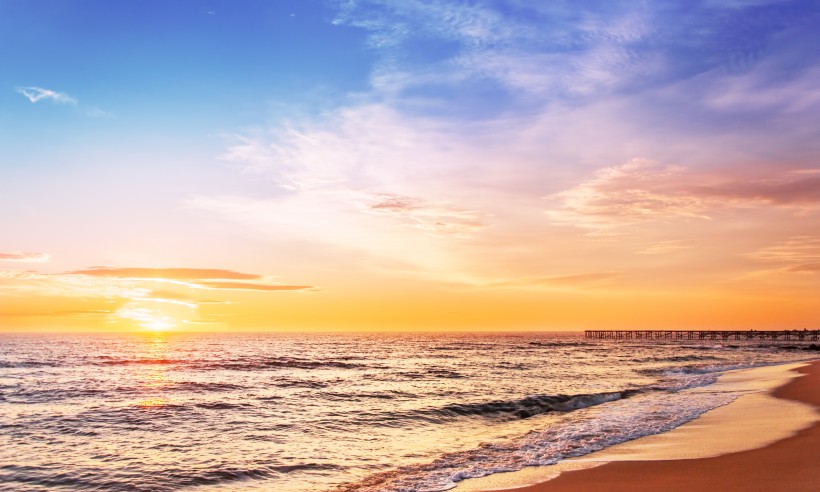 点击大图看下一张：海边日出风景图片
