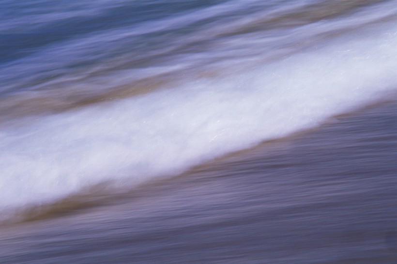 点击大图看下一张：海浪图片