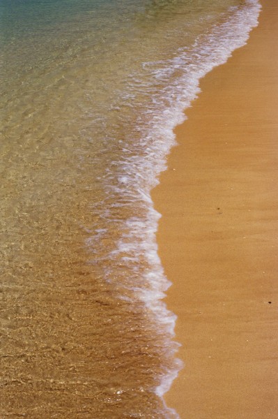 点击大图看下一张：海滩图片