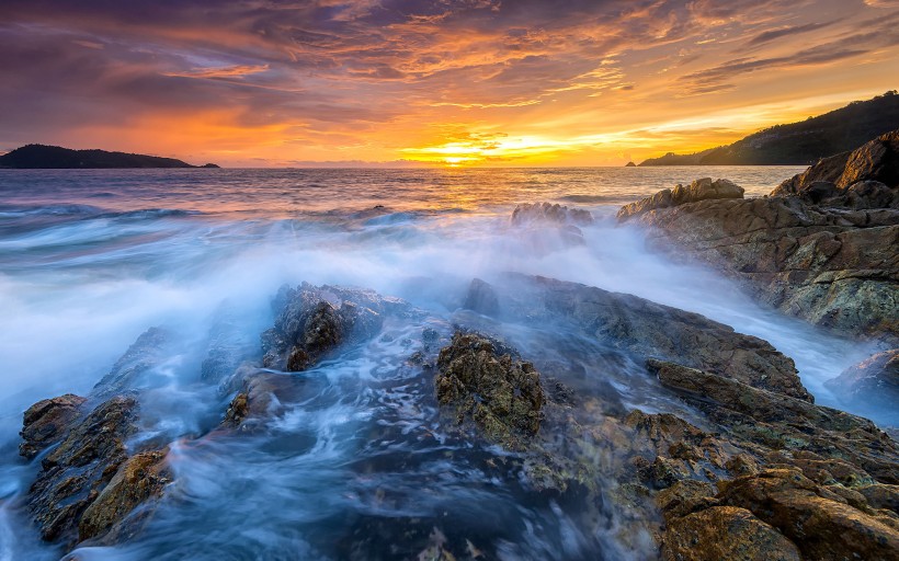 点击大图看下一张：黄昏的大海夕阳风景图片