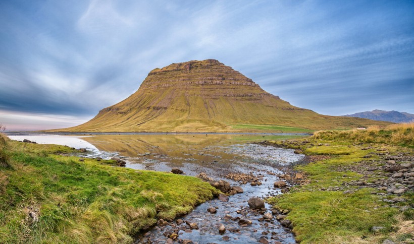 点击大图看下一张：基尔丘山美景图片