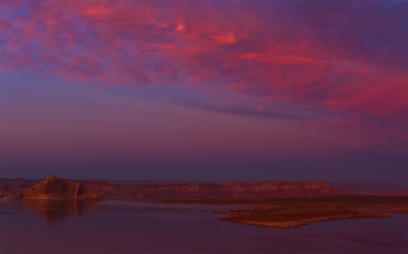 点击大图看下一张：美国科罗拉多河岸风光图片