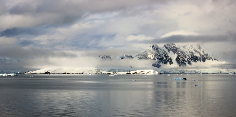 点击大图看下一张：南极洲自然生态图片