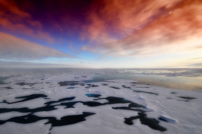 点击大图看下一张：南极洲的雪图片
