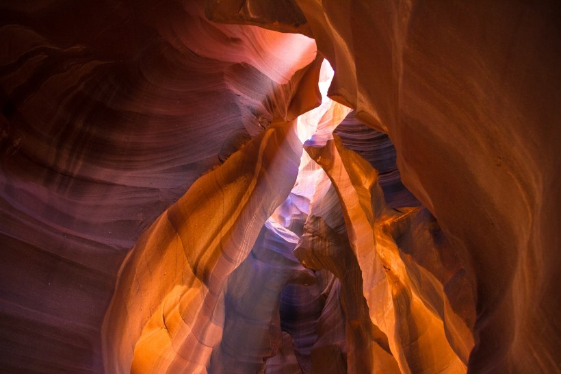 点击大图看下一张：神秘的羚羊峡谷图片
