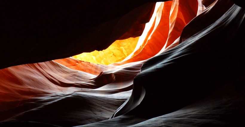 点击大图看下一张：神秘的羚羊峡谷图片