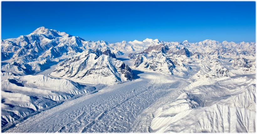 点击大图看下一张：雄伟的喜马拉雅山脉图片