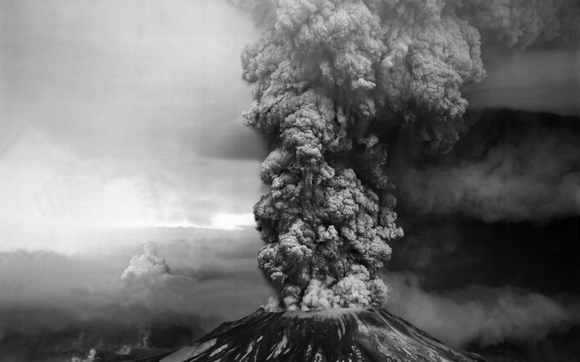 点击大图看下一张：火山喷发图片