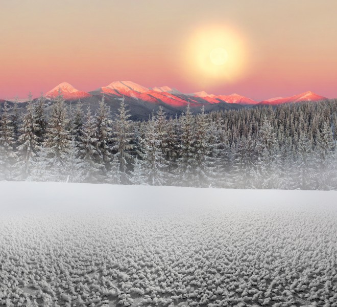 点击大图看下一张：雪山风景图片