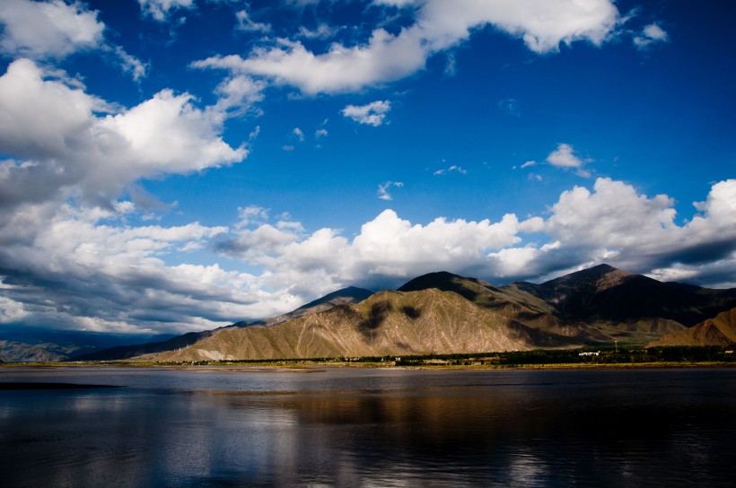 点击大图看下一张：雅鲁藏布江风景图片
