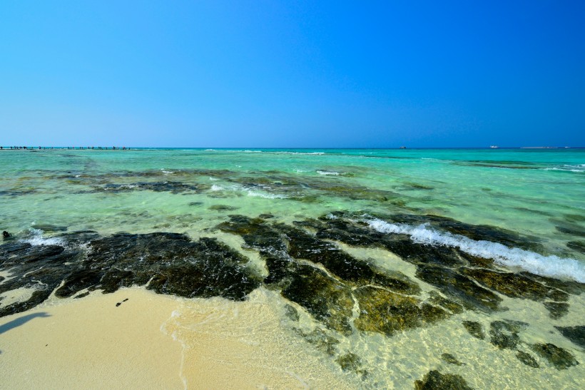 点击大图看下一张：西沙银屿岛风景图片