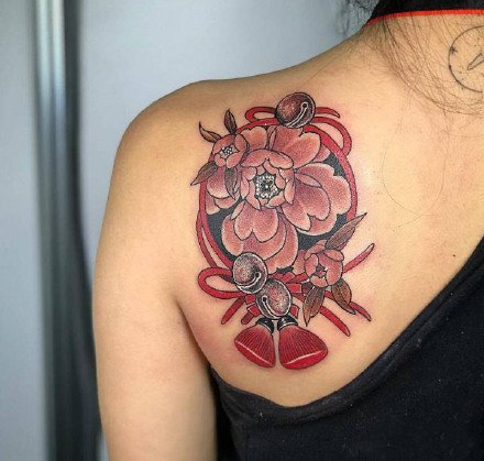 点击大图看下一张：传统的一组红色小日式纹身图片作品
