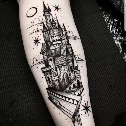 点击大图看下一张：欧美大黑灰风格的城堡建筑系纹身作品